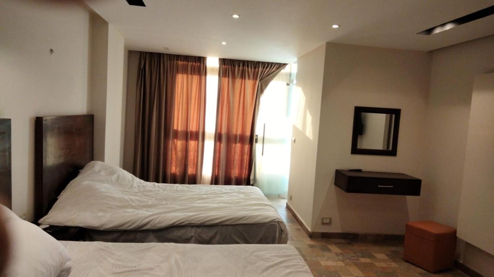 Pyramids East Inn Kafrat al Jabal Exterior photo